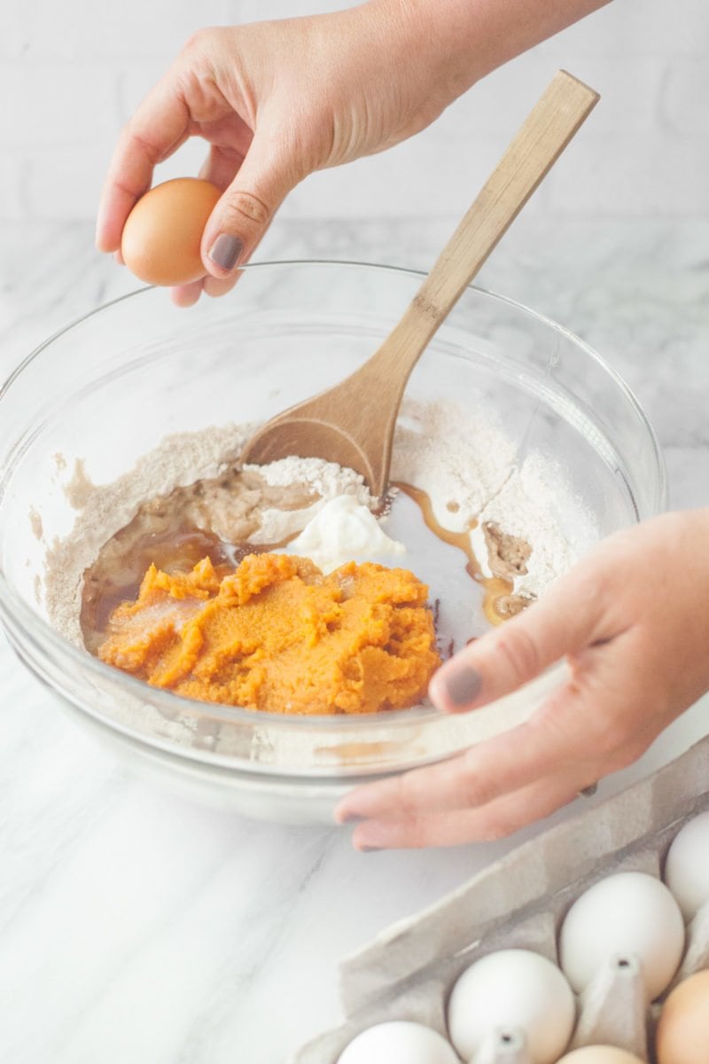 One Bowl Whole Wheat Pumpkin Bread